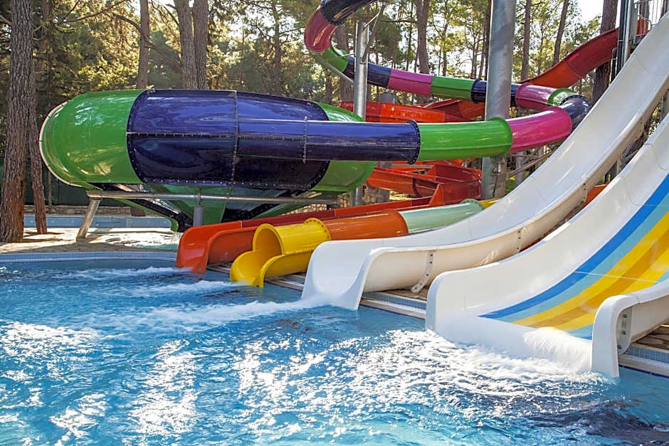 Wome Deluxe Hotel - Halal All Inclusive