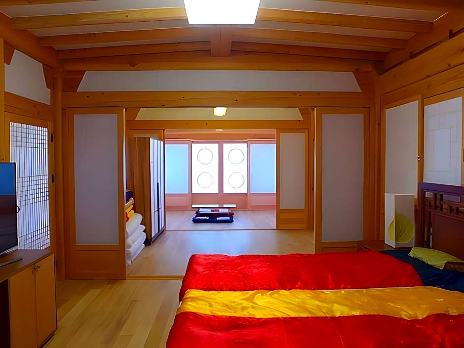Hwangnamguan Hanok Village