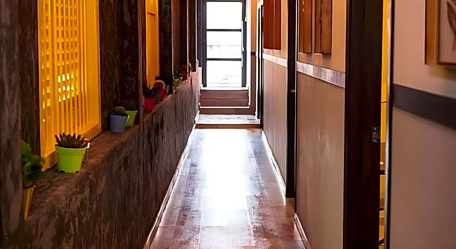 ATTIC Hotel