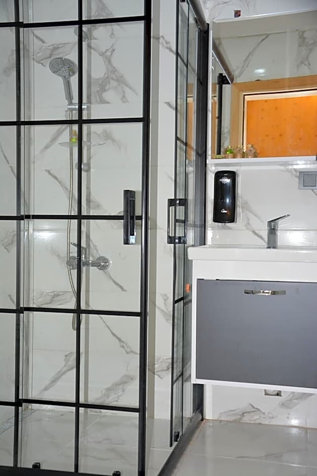 DOĞAL SUİT BUNGALOV