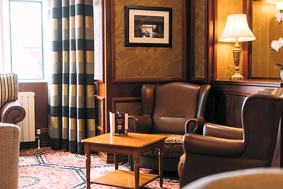 Adair Arms Hotel