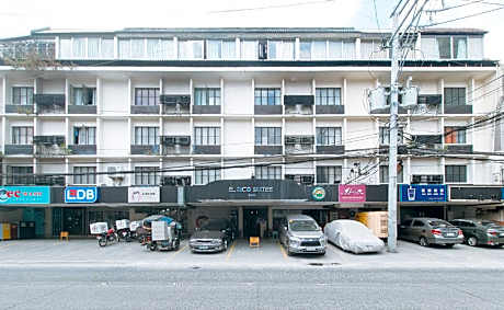 El Rico Suite Makati by RedDoorz