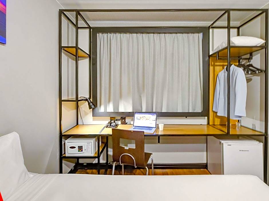 Ibis Copacabana Posto 2