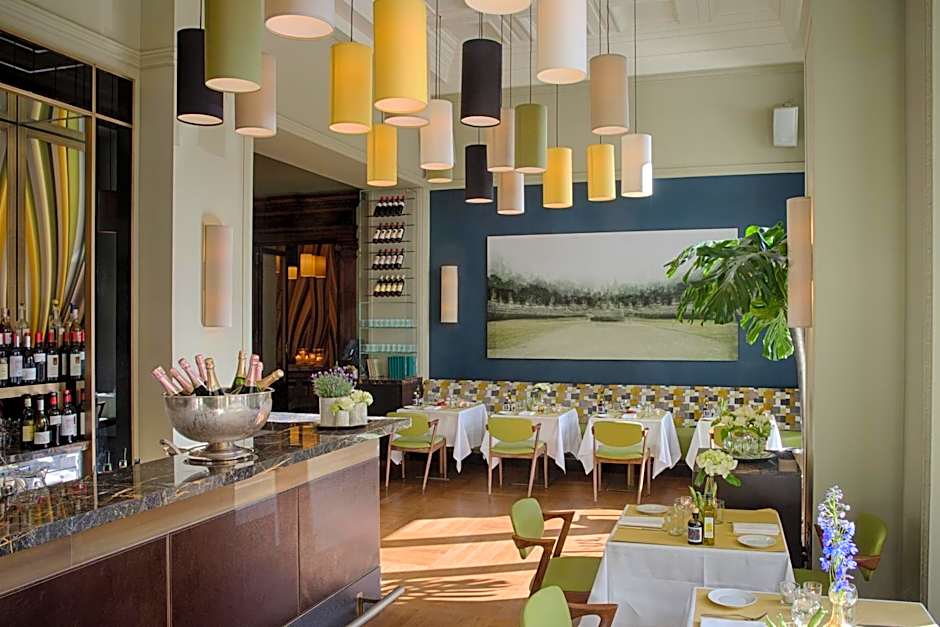 Hotel Savoy