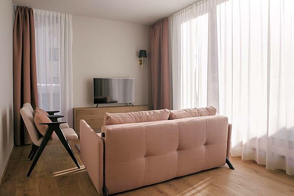 Omaela Apartments