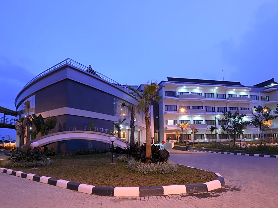 Sutanraja Hotel & Convention Centre