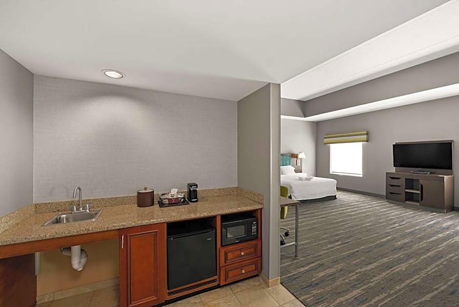 Hampton Inn By Hilton Poughkeepsie