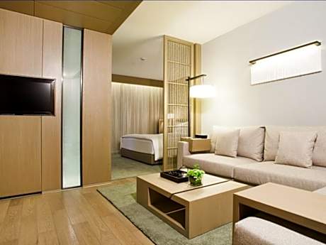 Luxury Suite