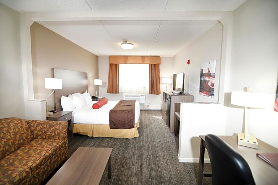 Best Western Plus Sandusky Hotel & Suites