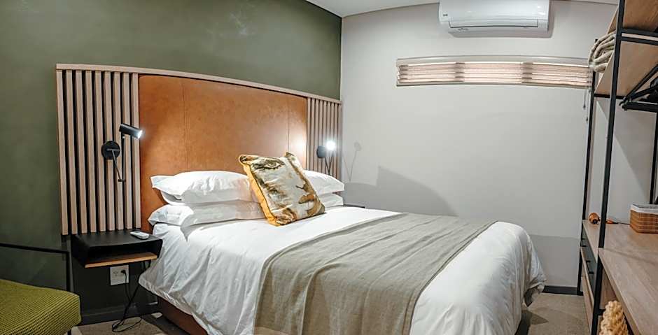 Photo 1 of 9 of Deluxe Apartment