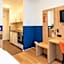 MYKY Aparthotel Harburg - Free Parking