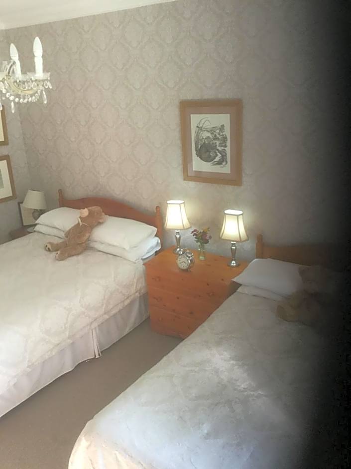 Inverlochy Villas (Adults Only)