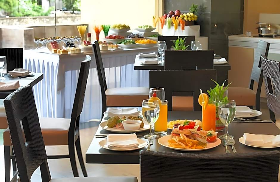 Spree - Shivai Hotel