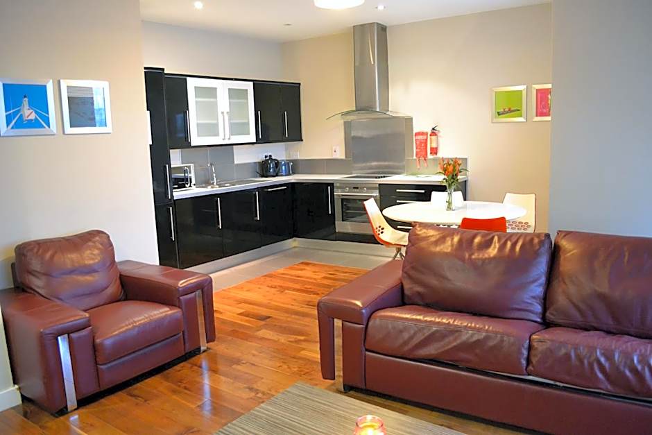 Carrick Plaza Suites and Apartments