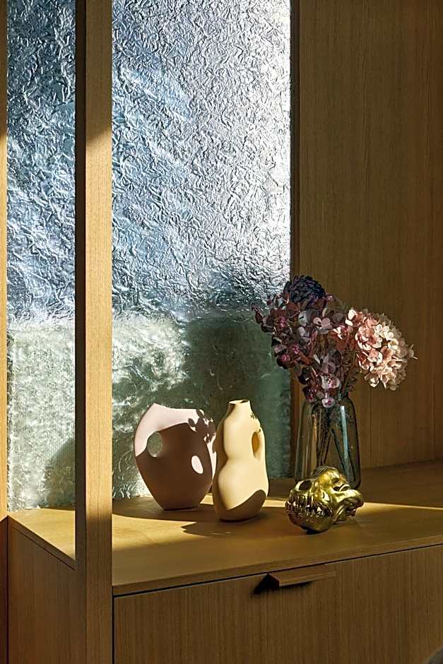 Locke at East Side Gallery