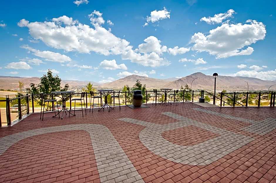 Residence & Conference Centre - Kamloops