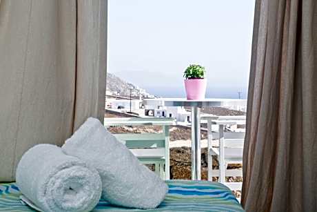 Studio with Sea View (2 Adults)