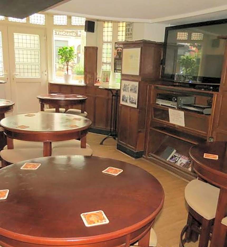 The Old Black Horse Inn