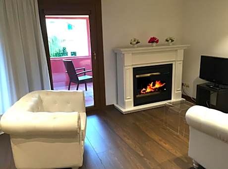 Junior Suite with Fireplace and Spa Access