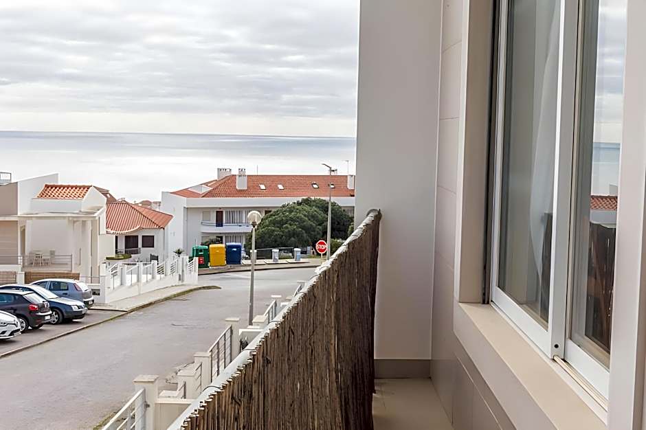 Ericeira Chill Hill Hostel & Private Rooms