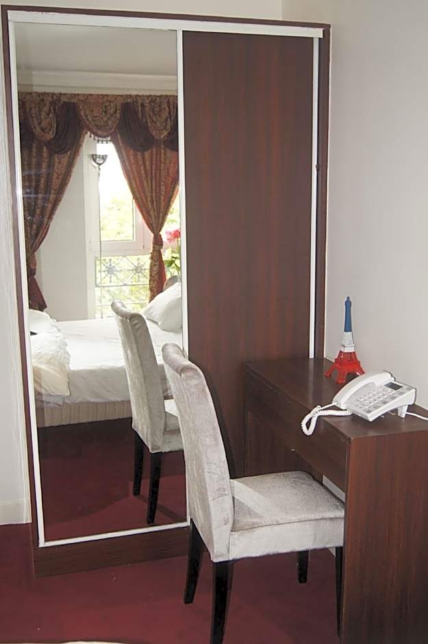 Hotel Regina Montmartre