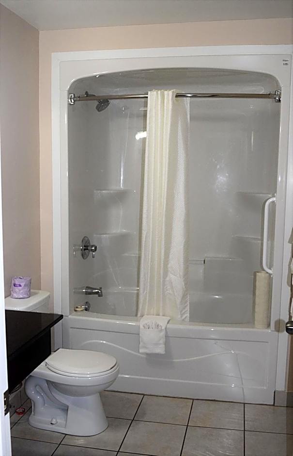 Knights Inn Arnprior