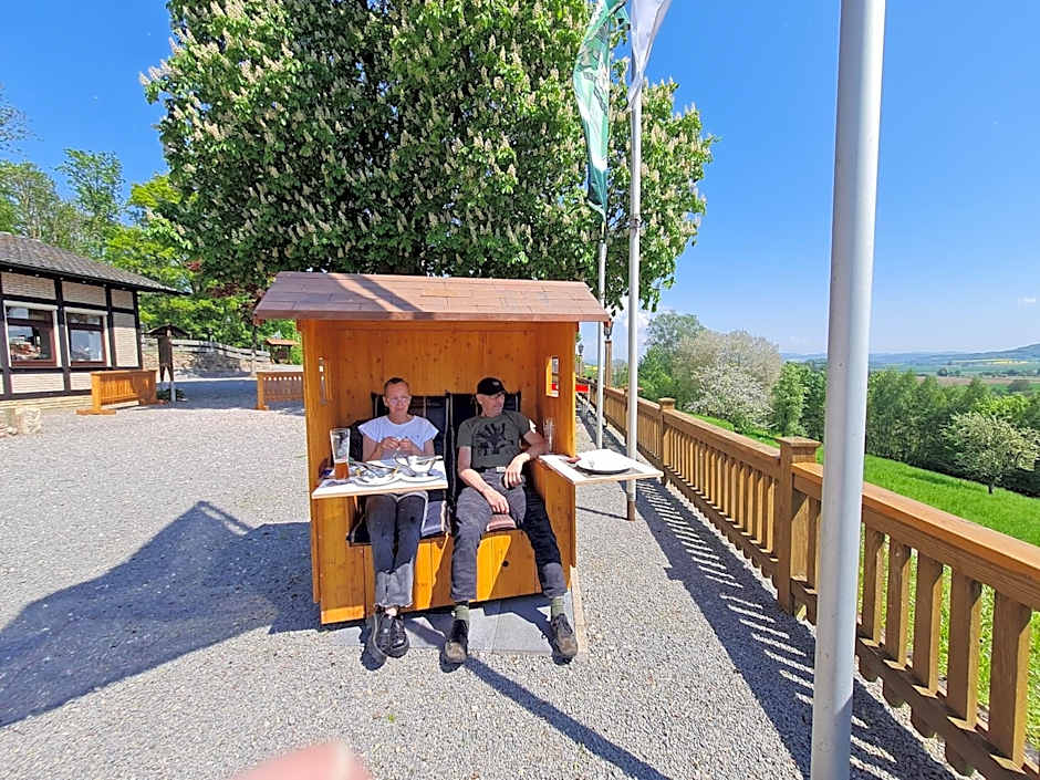 Hotel Waldquelle - Baumhaushotel Aerzen