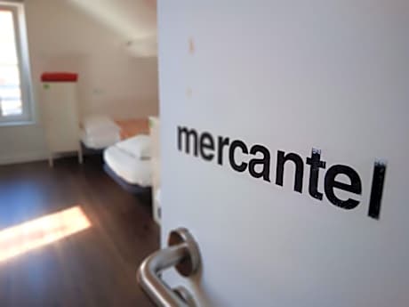 Bed in 8-Bed Mixed Dormitory Room