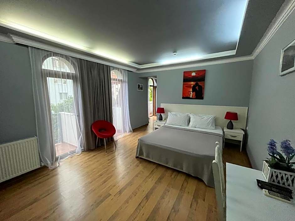 Aparthotel Old City