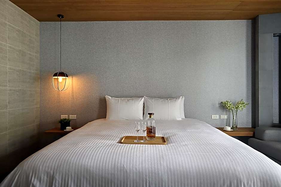 Sun Moon Lake Blue Sky Bay B&B