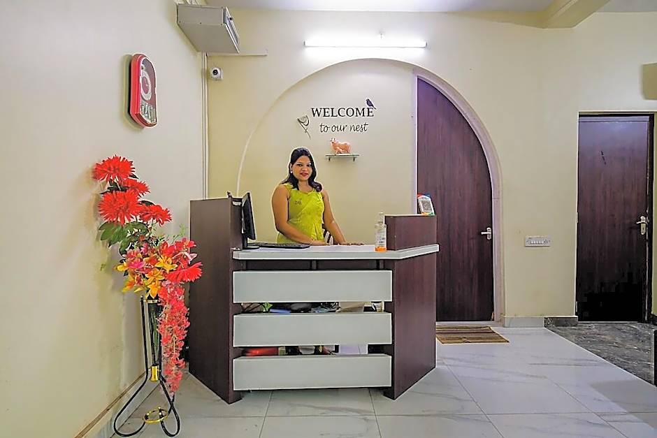 White House by Oyo Rooms – Calcutta, LA