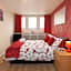 Victoria Centre 2 Bedroom Apartments Sleep 4 in the Victoria Centre Shopping Centre - Nottingham City Centre - 24 hour access - Most Central Location - Full Kitchen - Opposite Hilton - Parking for Cars or Vans from Five pounds a day - Sunday 1pm Check-out