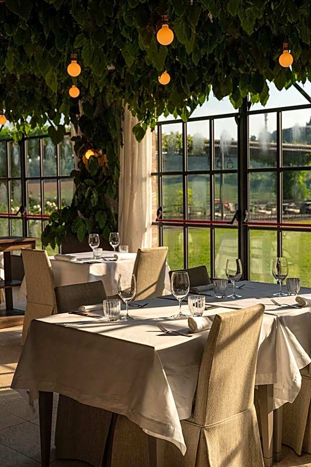 Spinerola Hotel in Cascina & Restaurant Uvaspina