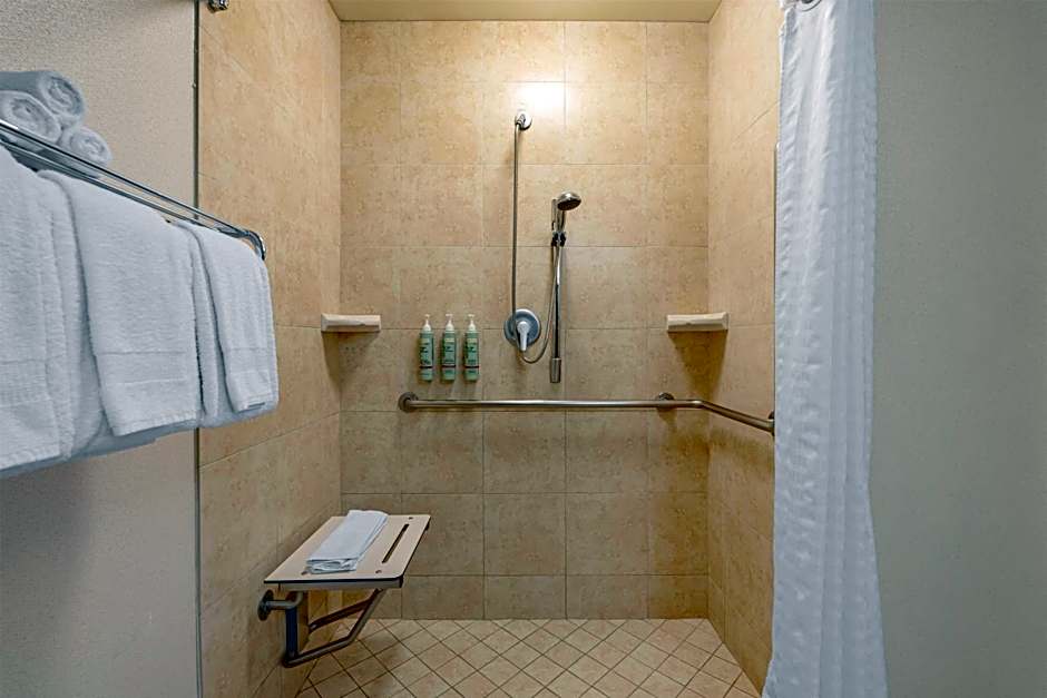 Best Western Hesperia-Victorville Suites