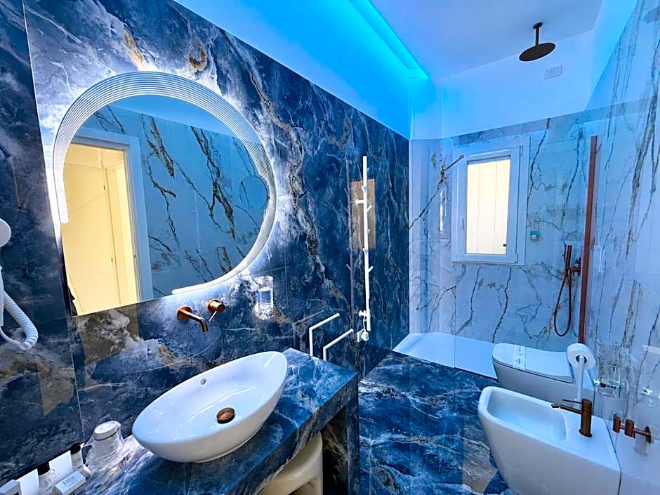 Kreart Boutique Suites & Deluxe Rooms