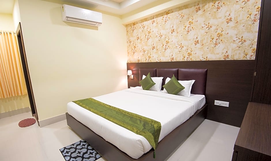 Treebo King'S Court Chandrasekharpur