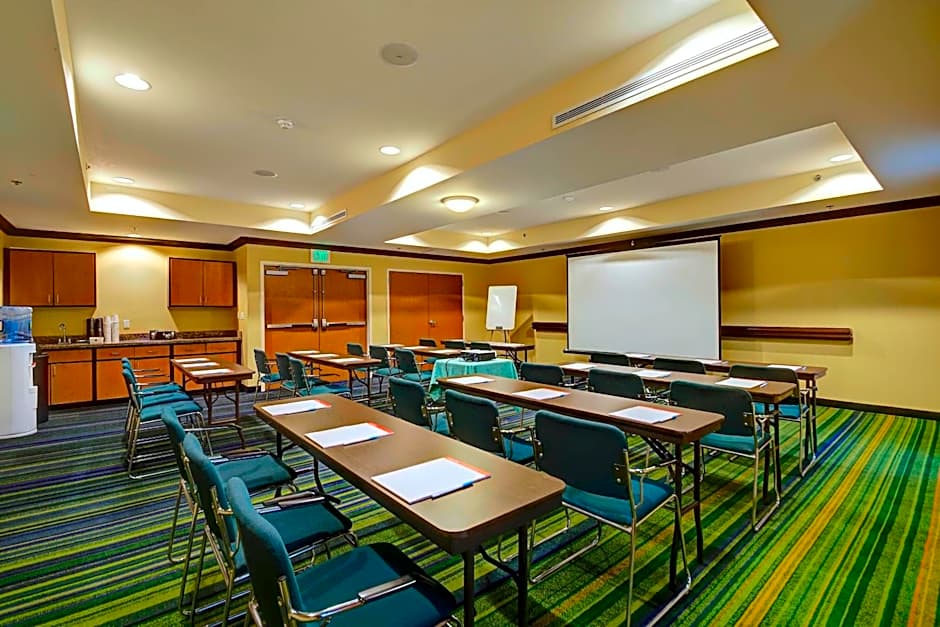 Fairfield Inn & Suites by Marriott Worcester Auburn