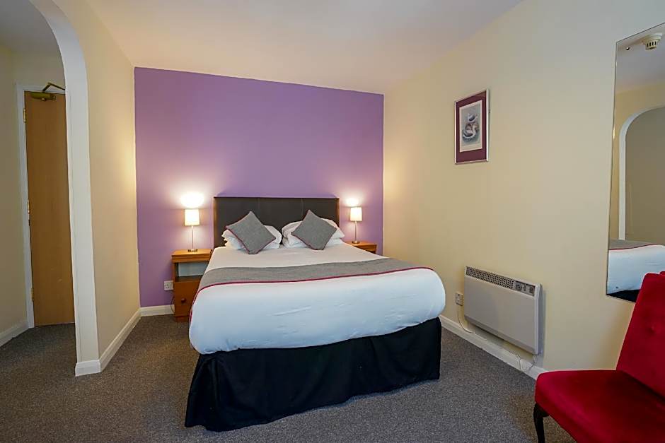 OYO Shanklin Beach Hotel