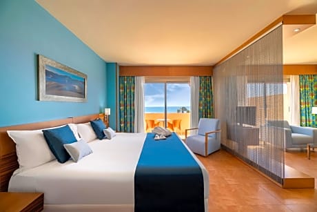 Junior Suite with Sea View (3 Adults)