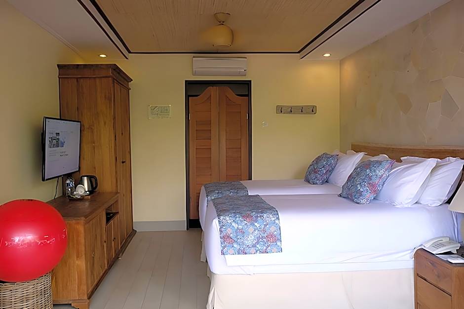 Bombora Medewi Wavelodge