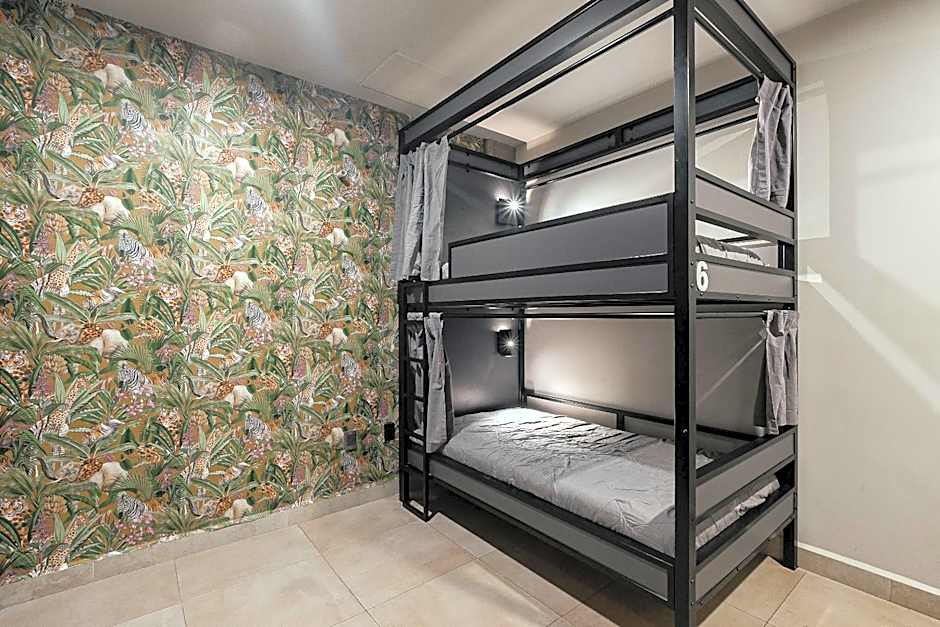Hostel Mixed Room
