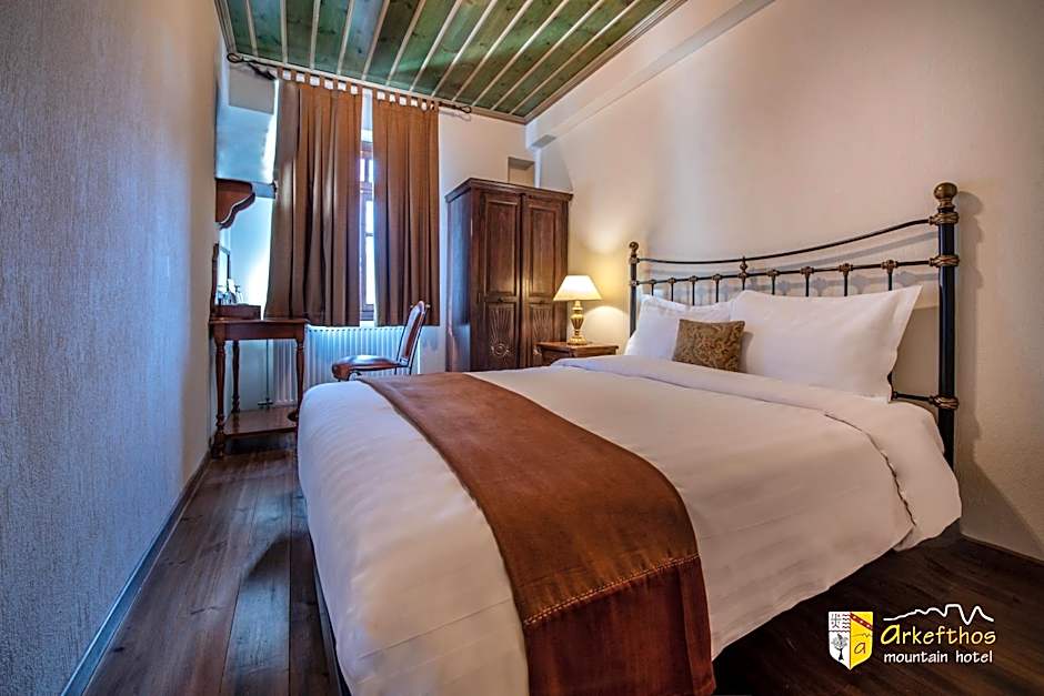 Arkefthos Mountain Hotel