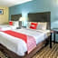 OYO Hotel Knoxville TN Cedar Bluff I-40