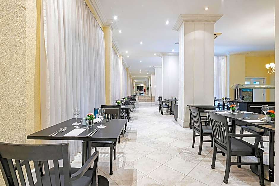 ROCKEFELLER by Slaviero Hotéis