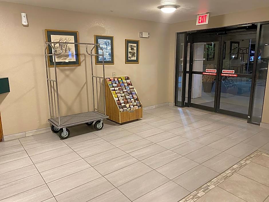 Super 8 by Wyndham Lynchburg VA