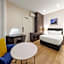 Oaks Melbourne on Collins Hotel