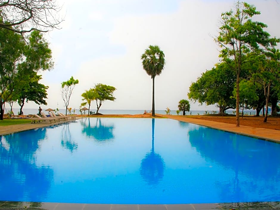 Trinco Blu by Cinnamon