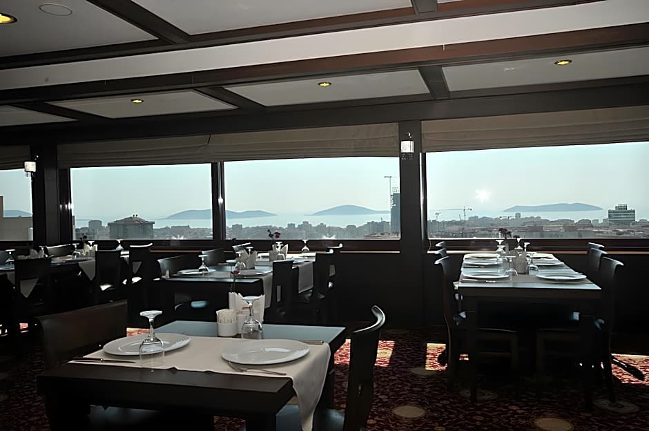 Rhiss Hotels Maltepe