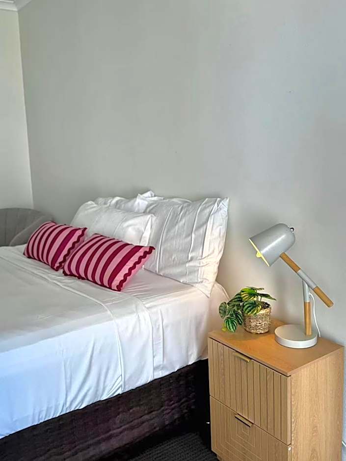 Seacrest Beachfront Apartments Gold Coast