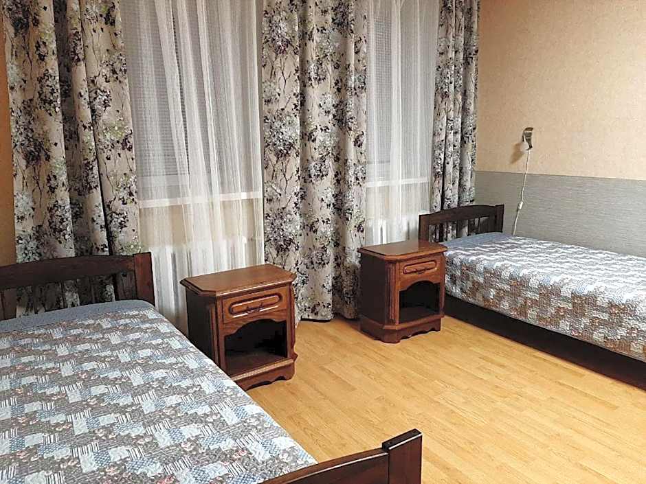 Rooms near the station